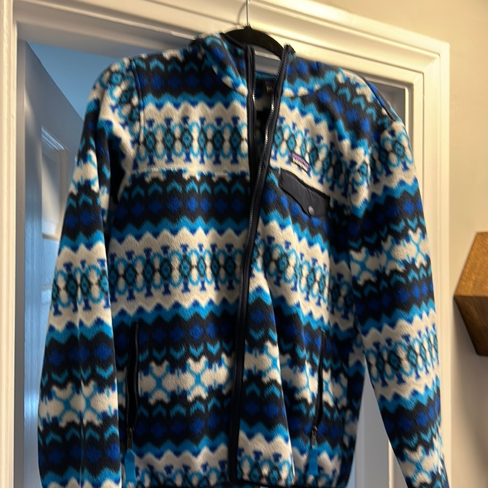 Patagonia women’s medium zip up fleece